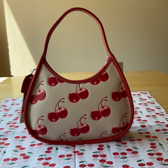 🍒 COACH ERGO SHOULDER BAG IN COACHTOPIA LEATHER WITH CHERRY PRINT - Picture 6 of 16